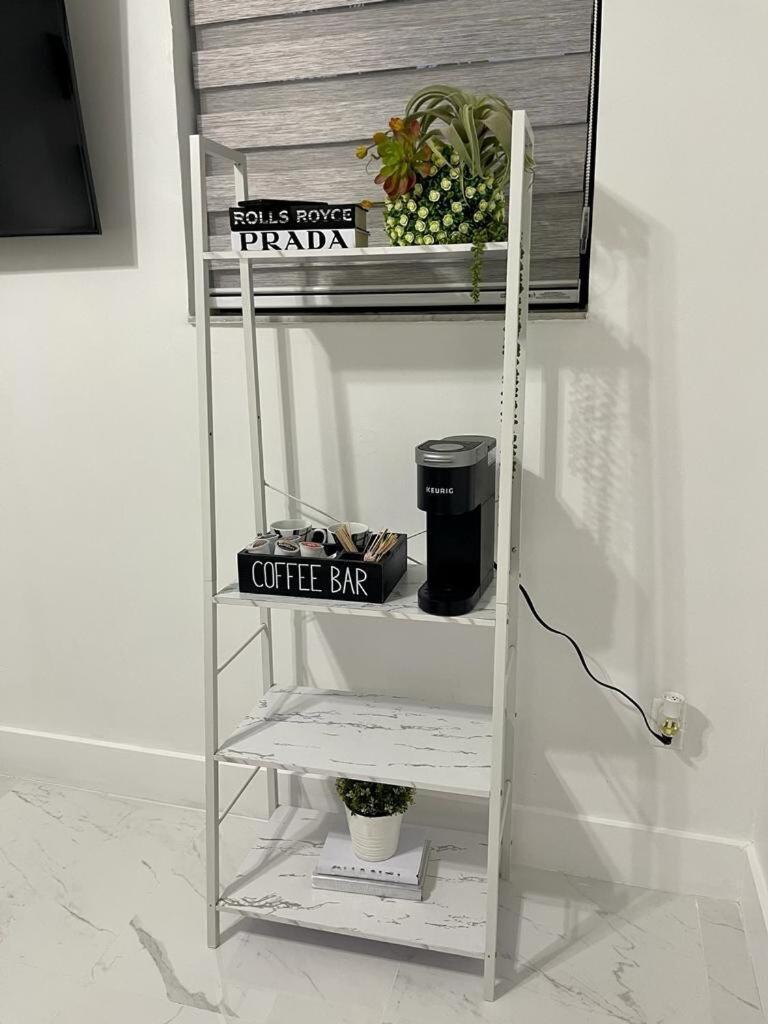 Cozy Studio, Prime Location, Remodeled, 1 Parking West Palm Beach Exteriér fotografie